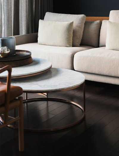 Amanda Wyeth Design| Jardan Sky Sofa |Elle Round Nest Stack White Marble Table