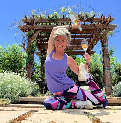 Yogify-Yoself-VinoYoga-instructor