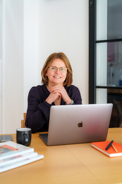 Alice Manuel - helping clients overcome anxiety or Emetophobia online