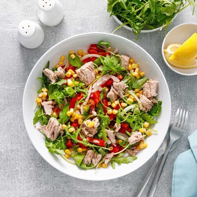 Healthy-salad-made-with-tuna-arugula-and-fresh-vegetables-1024x1024
