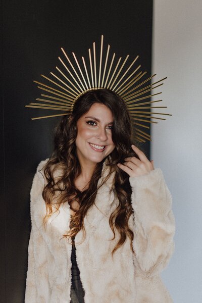 Luna Skye wearing sun crown