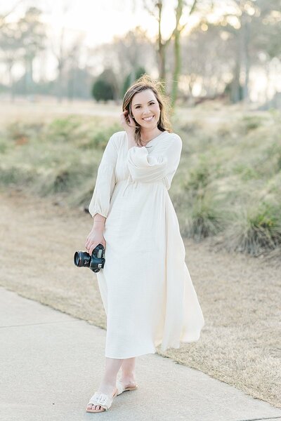 Madison Zeagler with Madison Z Photography who is a motherhood, maternity, newborn, milestone, and family photographer in Kinston, Greenville, Goldsboro, and Emerald Isle