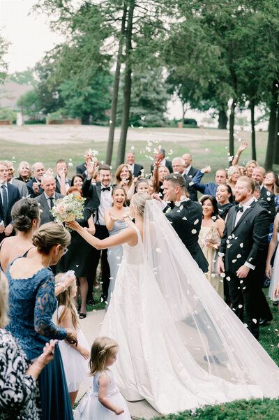 Classic Black-Tie Summer Wedding at the Detroit Institute of Arts Museum, the Premier Arts Museum in Michigan