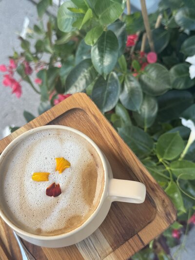 locally roasted cappuccino in niagara on the lake best coffee in niagara black sheep lounge espresso