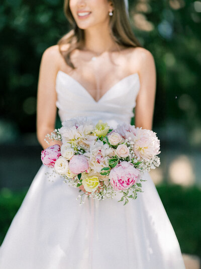 Bride with bouquet at Greystone Mansion Luxury Wedding - Xenia Park