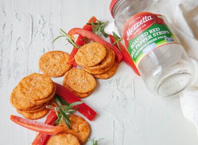Roasted-red-pepper-crackers-1