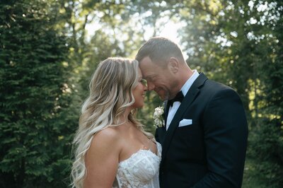 Couple portraits done outside of the Darby House by April Graber Photography Team