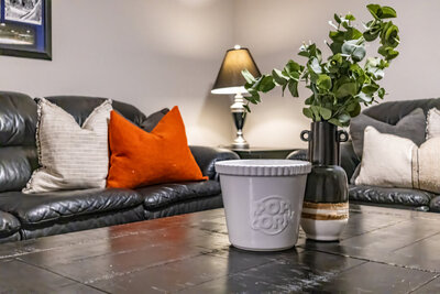 941 Greenleaf rec room