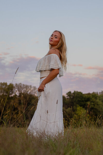 field photography, senior session, senior photographer, Des Moines photographer, Iowa photographer, Midwest Photographer