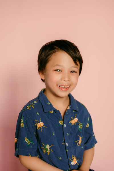 Dallas homeschool mom Samantha’s review of Shannon Kathleen Photography, saying it was impossible to choose just one school photo and she bought extra family portraits too.