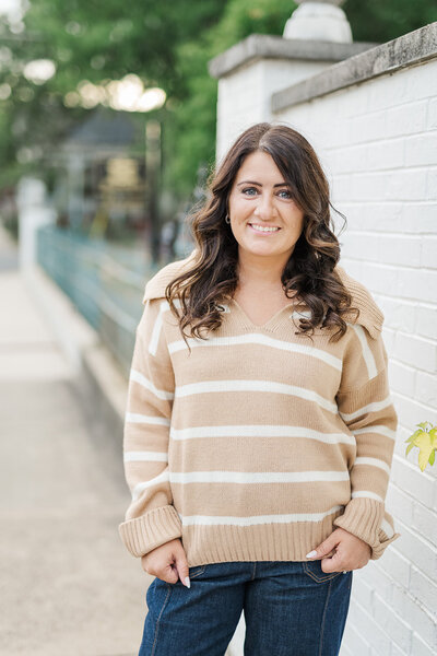 Natural outdoor portrait of Shayna Johnson