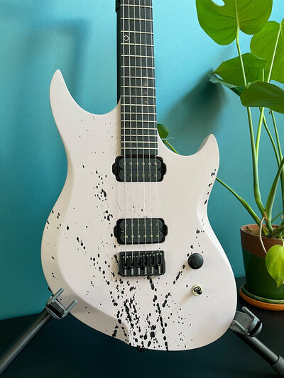 DCO23001 paris pink body front