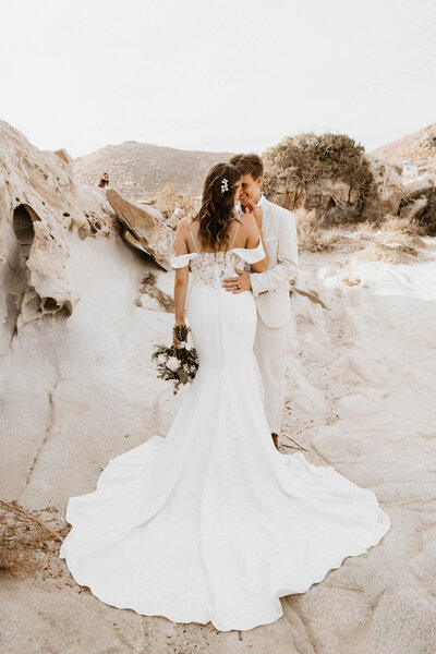 BLV PHOTOGRAPHY CAPTURES THIS RAINY WEDDING FLAWLESSLY!