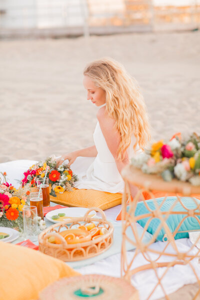 Beach-wedding-reception-bright-bold-bridal-Boston-Prose-Florals