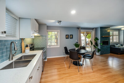 81 Nelson apt kitchen (3)
