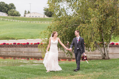 september wedding photos at encore hall in berlin ohio photographed by jamie lynette photography canton ohio wedding and senior photographer