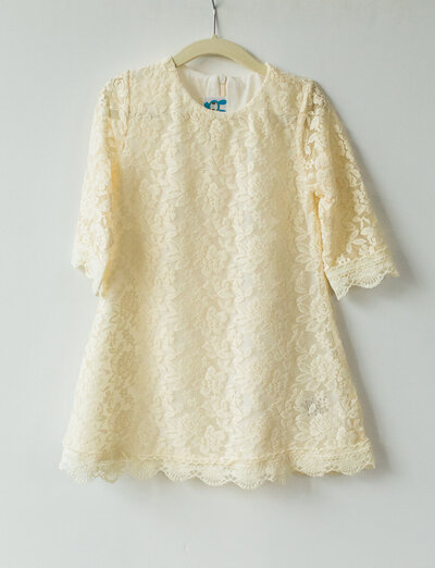 white long sleeved lace dress for girls