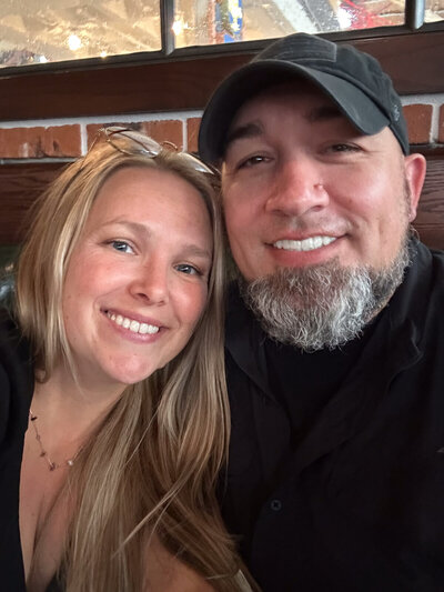 A candid moment of Jennifer Mosier and her husband, reminding her why she values documenting real life