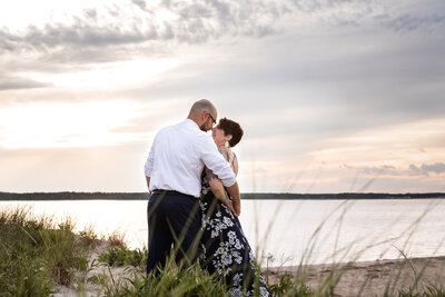 Beach engagement session in Seabrook nh by Lisa Smith Photography