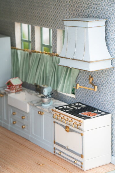 Portfolio- La Petite Maison Dollhouse