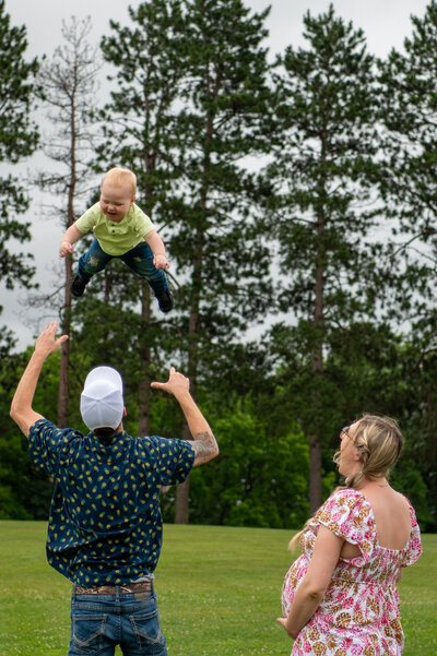Children-Family-Photos-Park-Session-Wisconsin