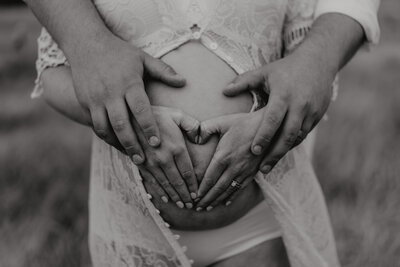 An example from maternity photographer Jake Grinde.