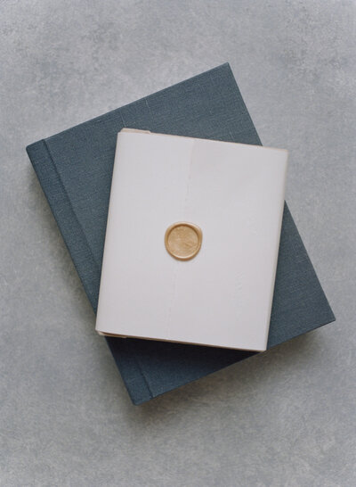frame corners and proof prints by seattle portrait photographer, Lena Porter