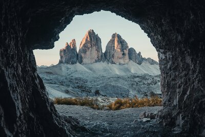 couple eloping at tre cime