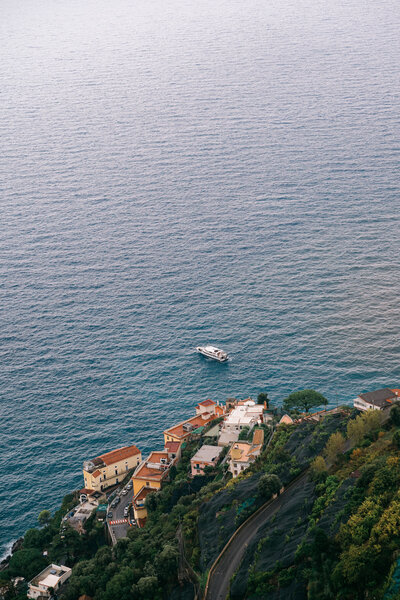 This Amsterdam mama's favorite things include her sons' special relationship.