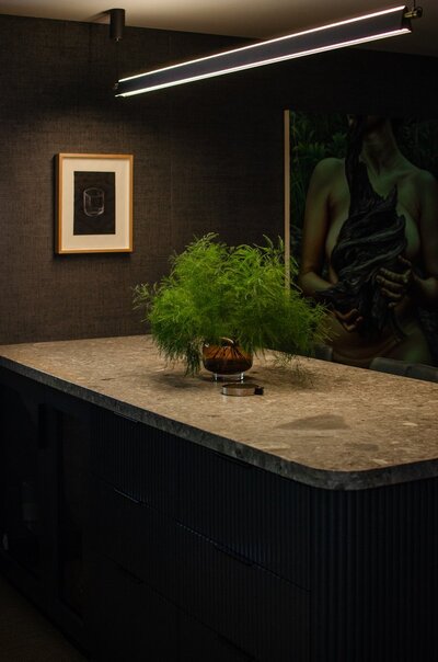 ceppo marble top basement bar los Angeles interior designer studio edge radius corner. minimal, modern light warm ambient 