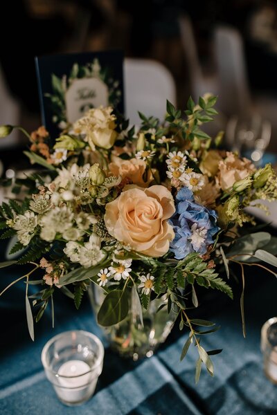 Floral wedding centerpiece