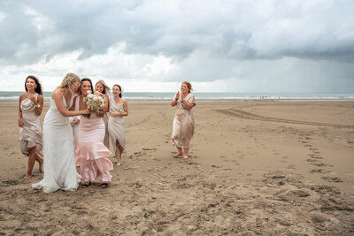 Bruidsfotografie-Aat-en=Sadeě-bij-Aloha-Wijk-aan-Zee-door-fotograaf-Yvonne-Ten-Bruggencate-761 (1)