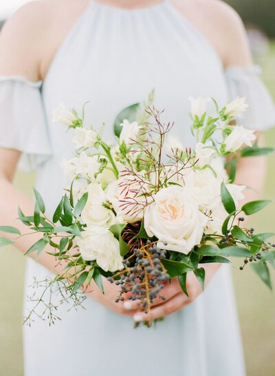 smart white bridesmaids bouquet