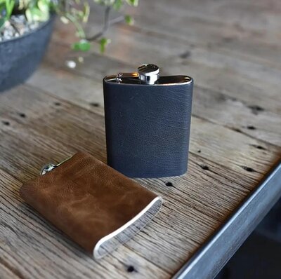 custom-leather-flasks-brown-black-headwest-gift