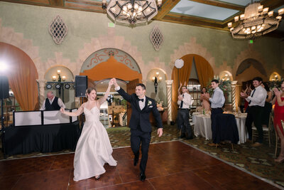 Reception-Formalities_Harrisburg-Hershey-Lancaster-Wedding-Photographer_Photography-by-Erin-Leigh_0017