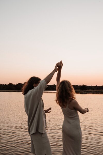 Zoë & DImi - Blooming Tales Photography-162