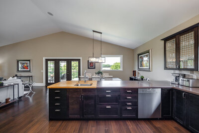 13762 Loyalist Parkway kitchen (7)