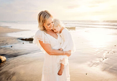 san diego family photos with mom and daughter