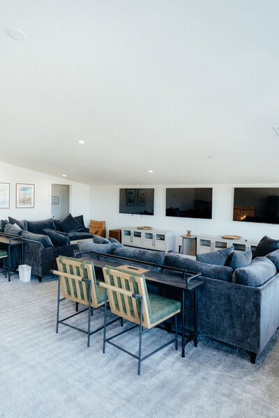 Beezah_FrankiesPlace_ALL-244