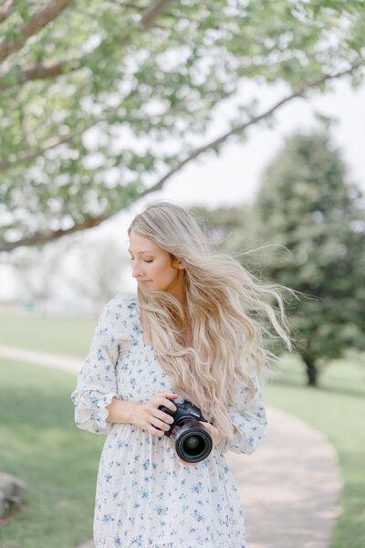 meet danielle luxury photographer