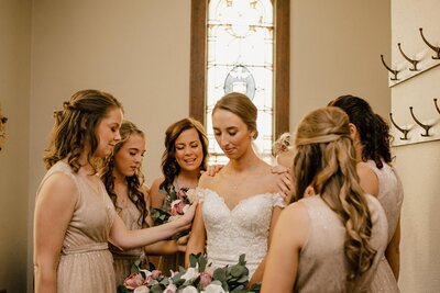 Wedding-Engagement-Field-Mountain-View-Staunton-Charlottesville-Best-Mountain-Sunset-Wedding-Elopement-Vineyard-Estate-Florist-Flowers-135