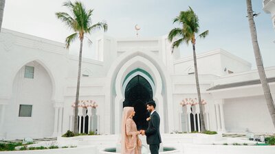 Bride and groom celebrate their Shia wedding at famous Florida mosque.