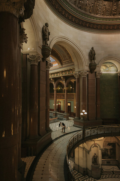 illinois-elopement-courthouse-capitol-wedding-photos-classy-vintage-moody-rachael-marie-81
