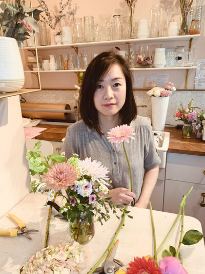 Le Bouquet Floral, independent floral shop located in Calgary, Alberta featured on the Brontë Bride Vendor Guide.