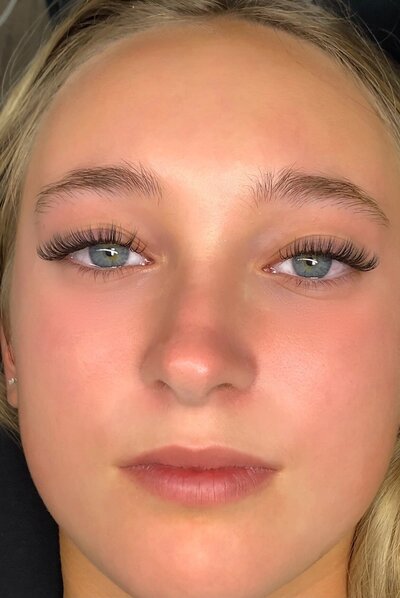 Classic_Lash_Service_Lash_Vibes
