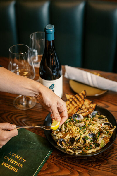 Delaware Restaurant Photography, Lewes Oyster House_139850