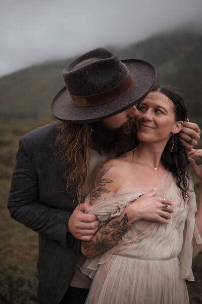 Mountain view vow renewal ceremony in Colorado by elopement photographer Kristen Vann