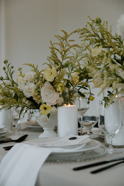 Stylish wedding party tablescape