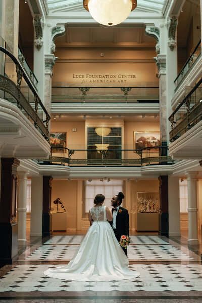 Museum wedding at Smithsonian American Art Museum, DC – refined documentary-style photography.