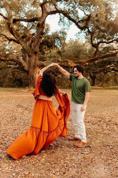 Cleveland, Tx woman in heels photo